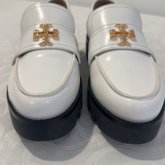 Tory Burch White Chunky Loafers. Ladies Size 8 - Picture 3 of 12